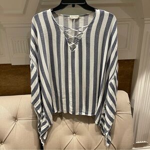 Wilton Park Poncho Park Top Blouse Womens size S Blue White Stripes: AH